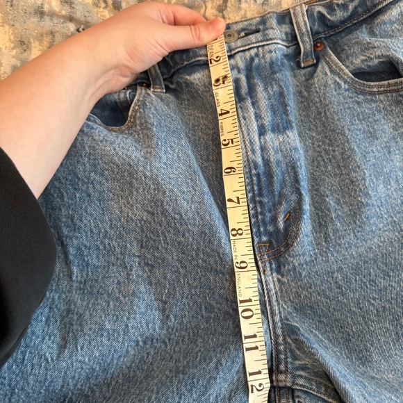 Abercrombie & Fitch the 90s Straight Ultra High Rise Jeans Size 27 Light Wash - Picture 14 of 16